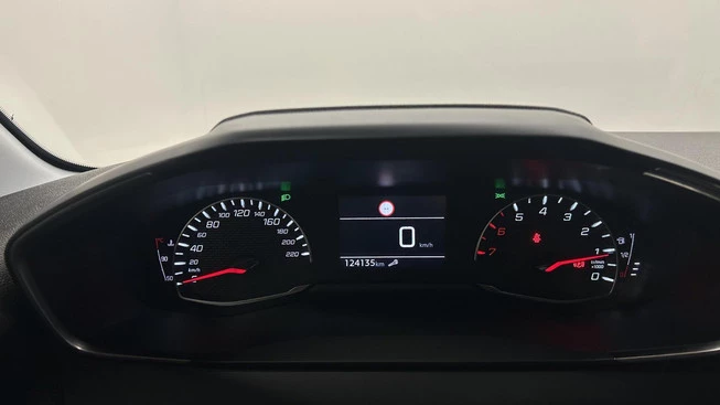 Peugeot 208 - Afbeelding 28 van 30