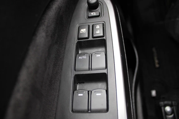 Suzuki Vitara - Afbeelding 18 van 30