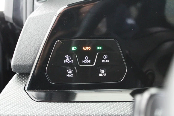 Volkswagen Golf - Afbeelding 17 van 30