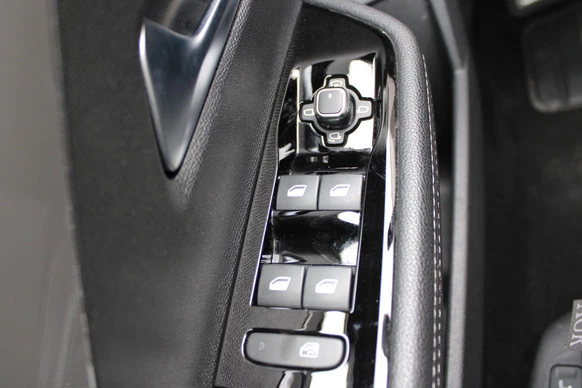 Opel Astra - Afbeelding 29 van 30