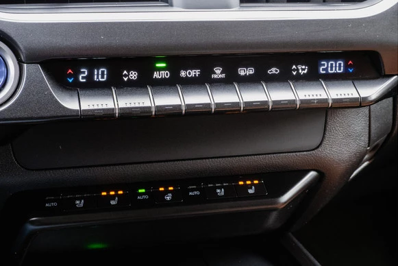 Lexus UX - Afbeelding 17 van 30