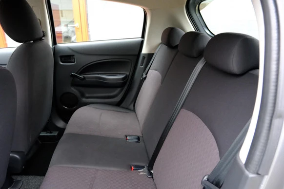 Mitsubishi Space Star - Afbeelding 18 van 26