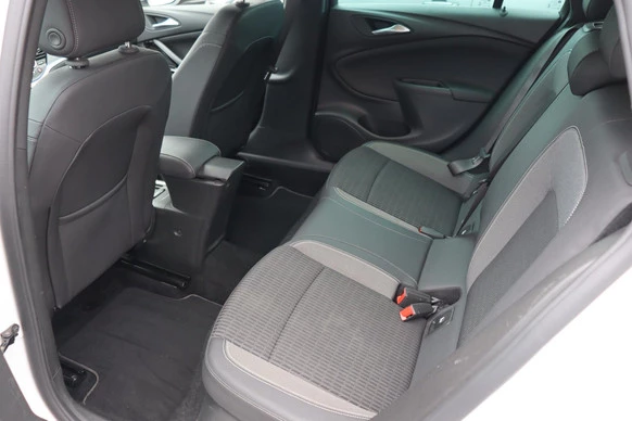 Opel Astra - Afbeelding 11 van 26