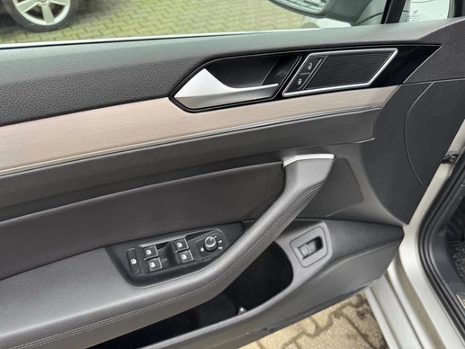 Volkswagen Passat - Afbeelding 3 van 21