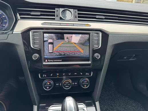 Volkswagen Passat - Afbeelding 7 van 21