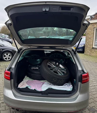 Volkswagen Passat - Afbeelding 19 van 21