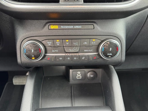 Ford Kuga - Afbeelding 26 van 30