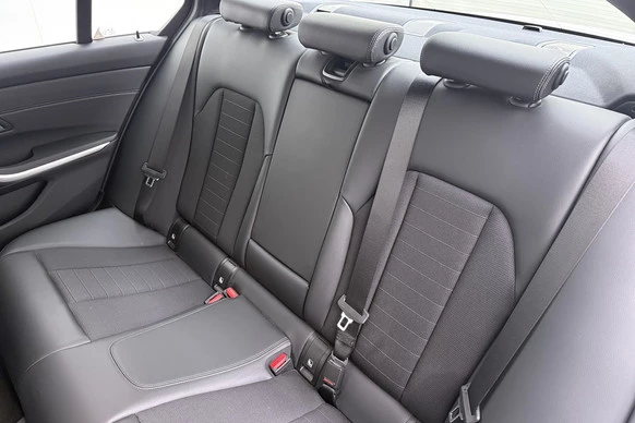 BMW 3 Serie - Afbeelding 11 van 30
