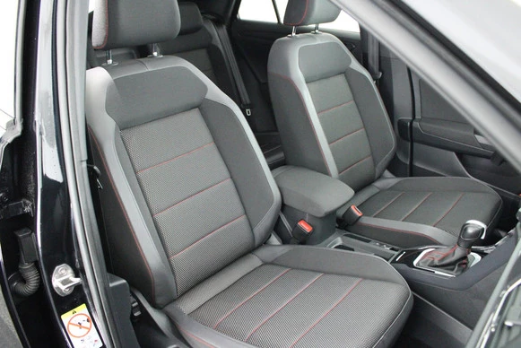 Volkswagen T-Roc - Afbeelding 2 van 30