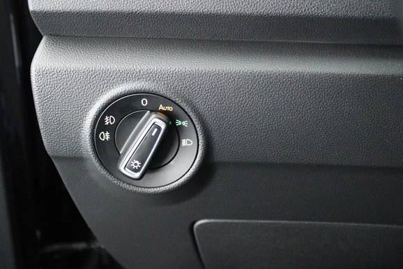 Volkswagen T-Roc - Afbeelding 16 van 30