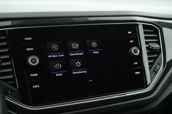 Volkswagen T-Roc - Afbeelding 29 van 30