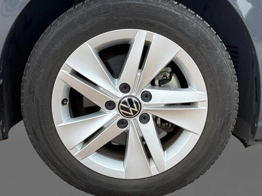 Volkswagen Golf - Afbeelding 18 van 30