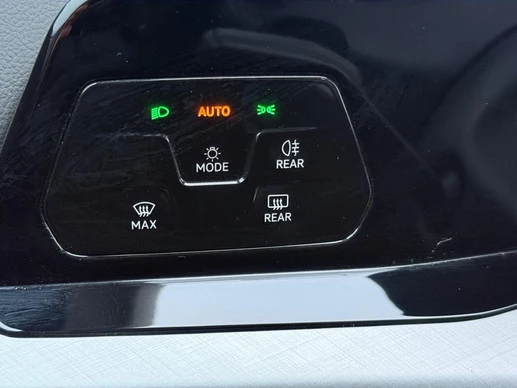 Volkswagen Golf - Afbeelding 21 van 30