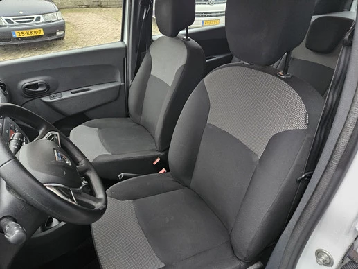 Dacia Lodgy - Afbeelding 13 van 30