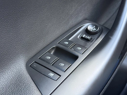 Opel Astra - Afbeelding 19 van 30