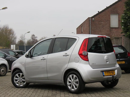 Opel Agila - Afbeelding 2 van 21