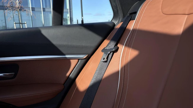 BMW 3 Serie - Afbeelding 25 van 30