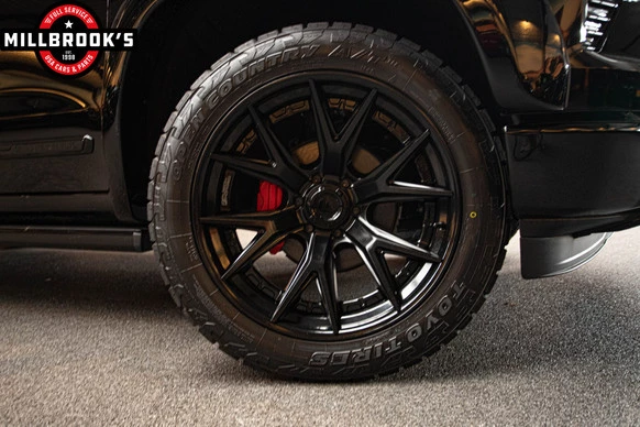 Chevrolet Silverado - Afbeelding 8 van 30