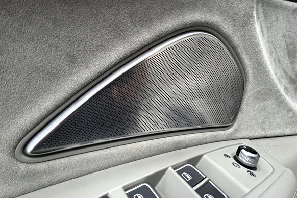 Audi S8 - Afbeelding 9 van 30