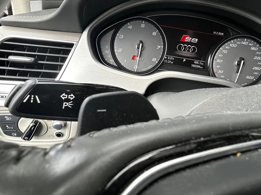 Audi S8 - Afbeelding 24 van 30