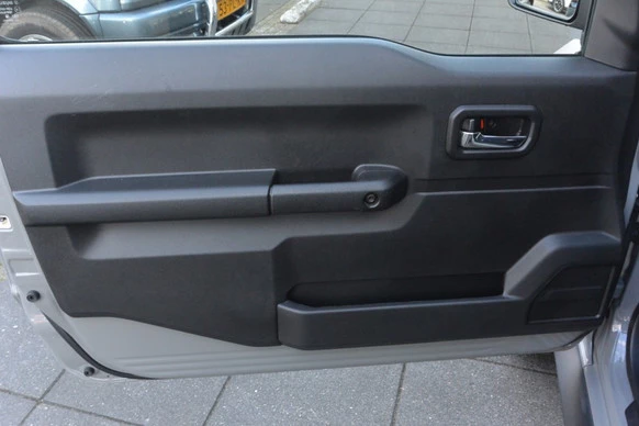 Suzuki Jimny - Afbeelding 15 van 30