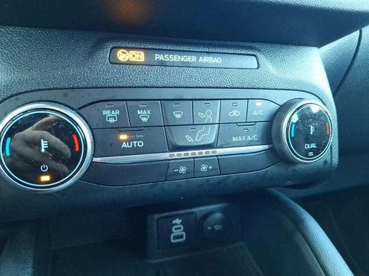 Ford Kuga - Afbeelding 10 van 30