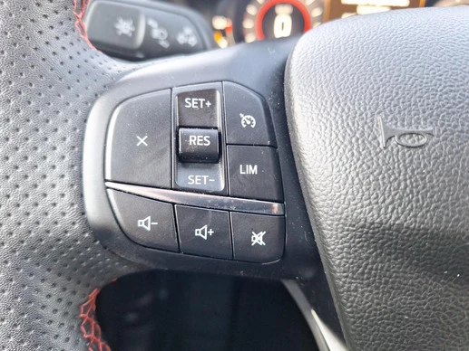 Ford Kuga - Afbeelding 12 van 30