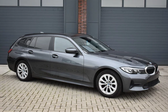 BMW 3 Serie - Afbeelding 1 van 16