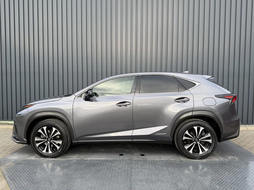 Lexus NX - Afbeelding 14 van 30