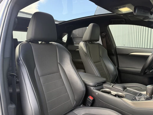 Lexus NX - Afbeelding 17 van 30