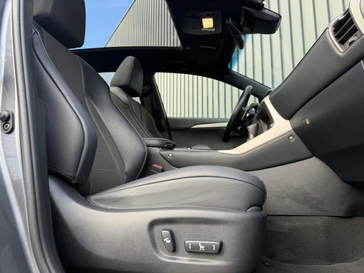 Lexus NX - Afbeelding 18 van 30