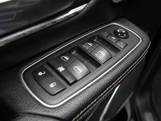 Dodge Ram 1500 - Afbeelding 13 van 30