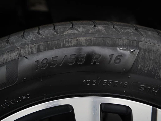 Peugeot 208 - Afbeelding 23 van 30