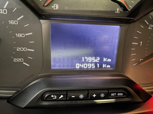 Peugeot Partner - Afbeelding 17 van 23