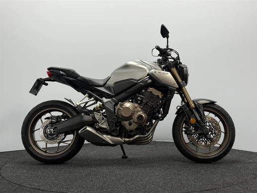 Honda CB 650 - Afbeelding 1 van 17