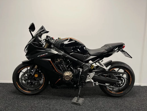 Honda CBR 650 - Afbeelding 13 van 22