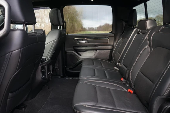 Dodge Ram 1500 - Afbeelding 23 van 30