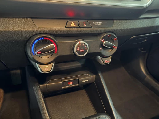 Kia Stonic - Afbeelding 18 van 23