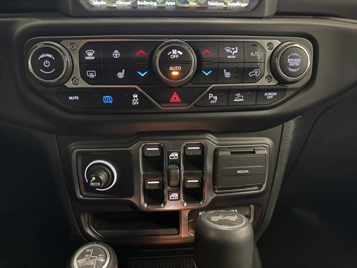 Jeep Wrangler - Afbeelding 18 van 30