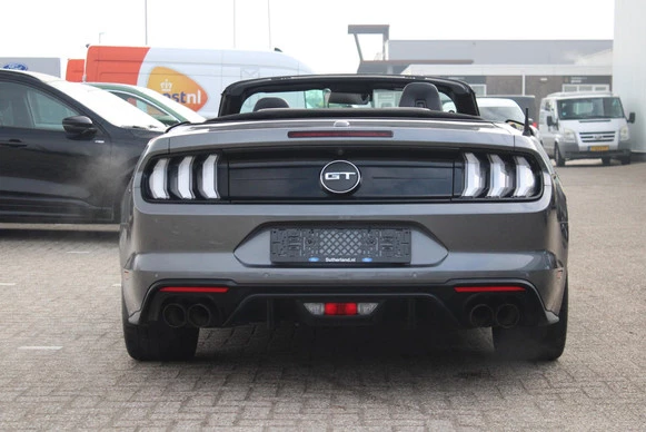 Ford Mustang - Afbeelding 8 van 30