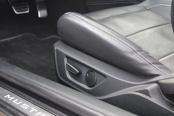 Ford Mustang - Afbeelding 22 van 30