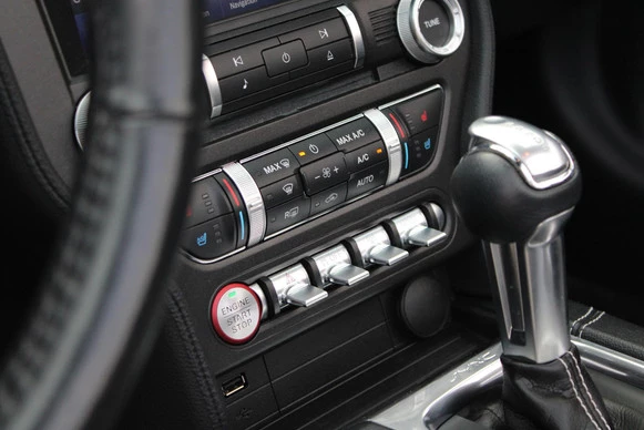 Ford Mustang - Afbeelding 24 van 30