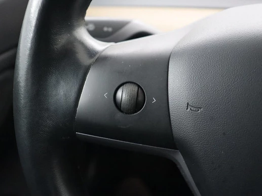 Tesla Model 3 - Afbeelding 19 van 30