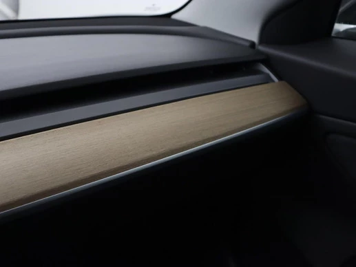 Tesla Model 3 - Afbeelding 27 van 30