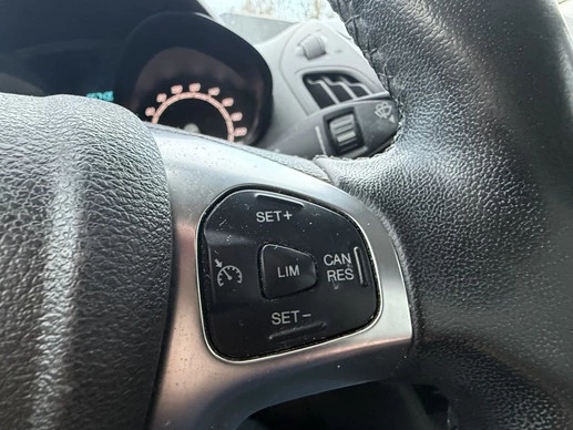 Ford Transit Courier - Afbeelding 13 van 17