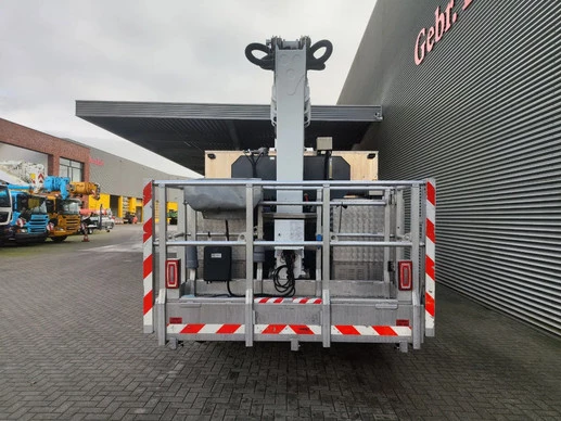 Mercedes-Benz Antos 1833 - Afbeelding 7 van 14