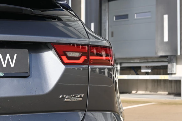 Jaguar E-PACE - Afbeelding 16 van 30