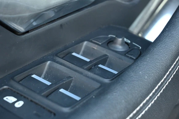 Jaguar E-PACE - Afbeelding 23 van 30