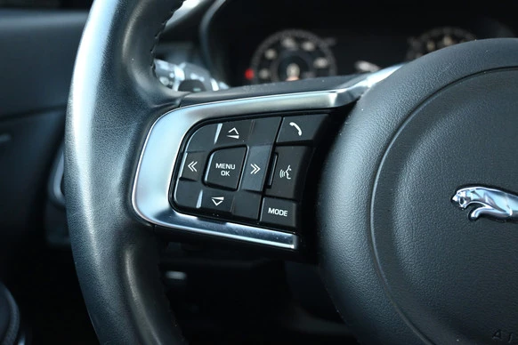 Jaguar E-PACE - Afbeelding 24 van 30