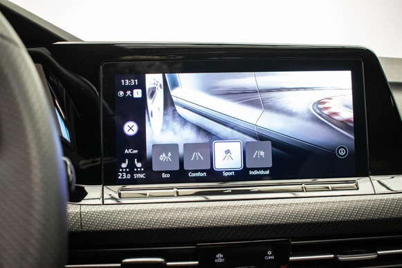 Volkswagen Golf - Afbeelding 21 van 30